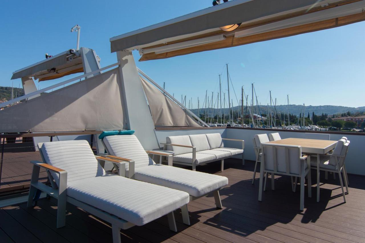 Eldamar Floating House Portoroz Apartment Bagian luar foto